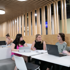 Image of students at UQ